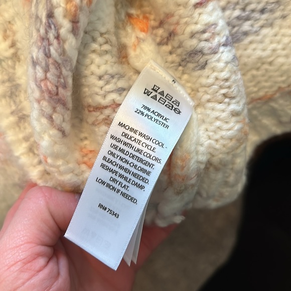 NWT turtle neck - Picture 4 of 4